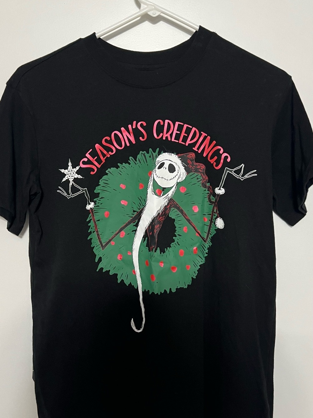 Disney Black 'Season's Creepings' Jack Skellington Wreath Tee